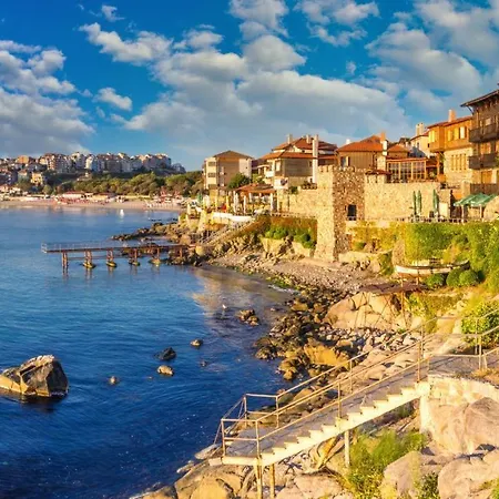 Salt 4* بوموري